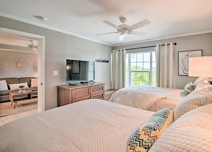 Summerhouse Villas Condo With Resort Amenities!